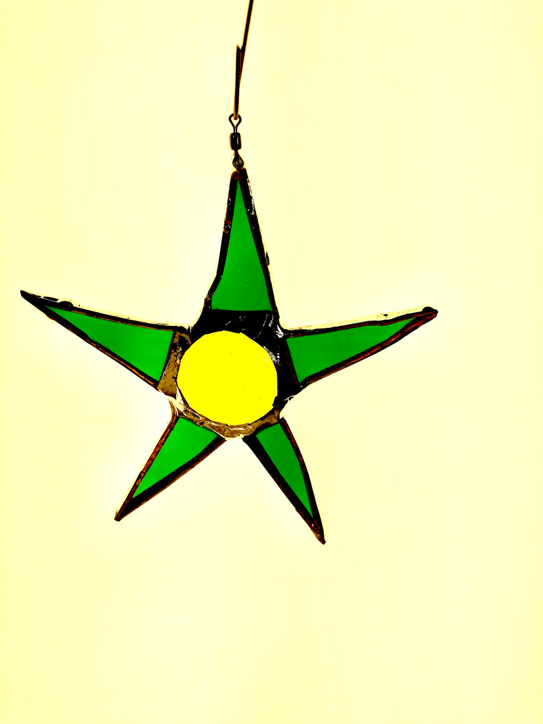 Green Star with Yellow Middle