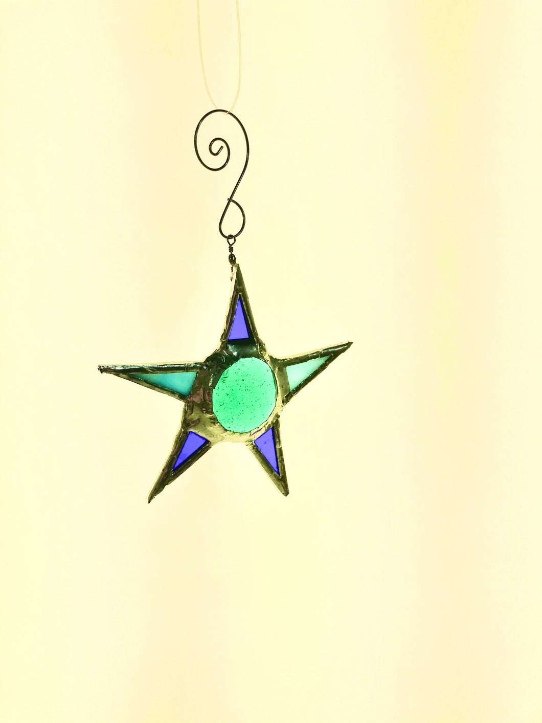 Blue Star with Green Middle